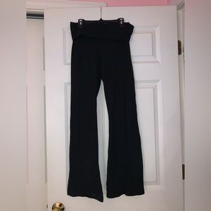 Victorias Secret Foldover Yoga Pants size small short